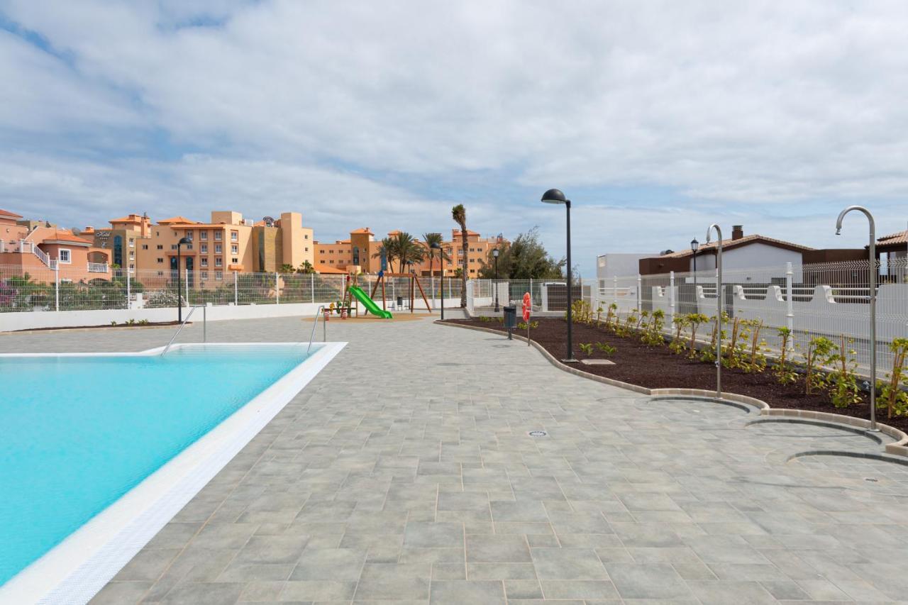Homeforguest Apartamento En Residencia De Lujo Con Terraza Y Piscina La Guirra Exterior photo