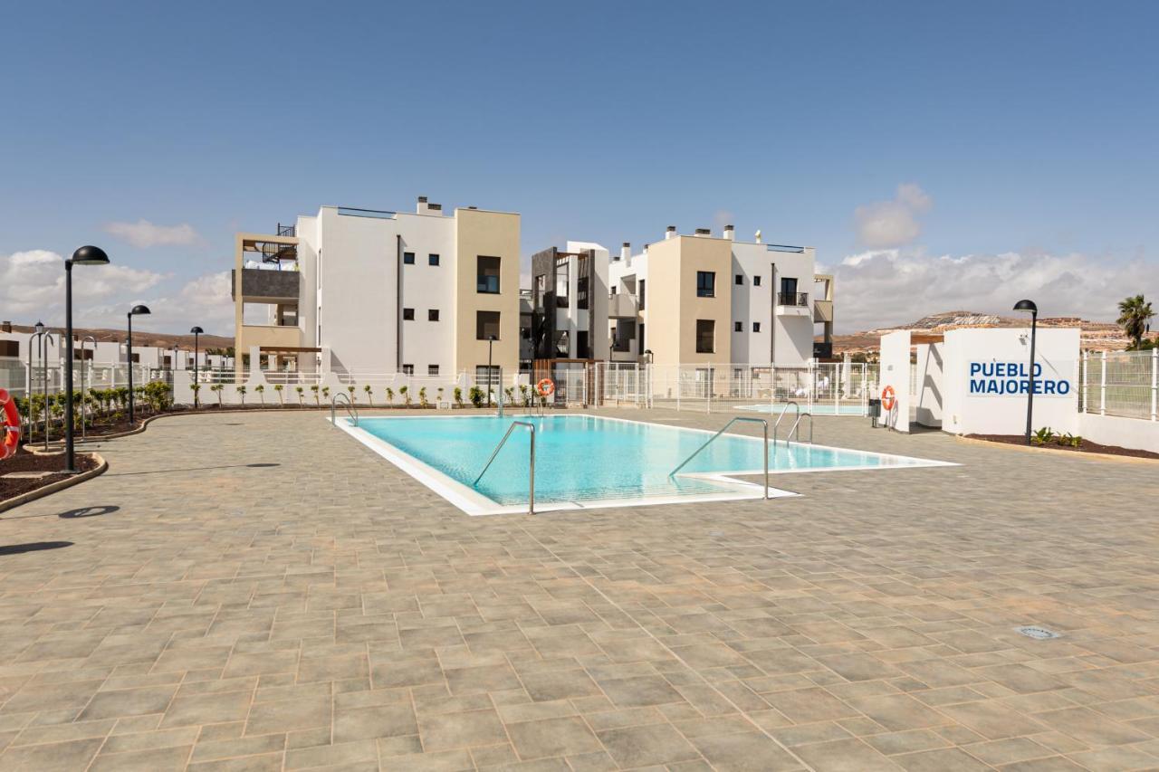 Homeforguest Apartamento En Residencia De Lujo Con Terraza Y Piscina La Guirra Exterior photo